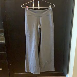 NWOT Athleta wide legged yoga pants.